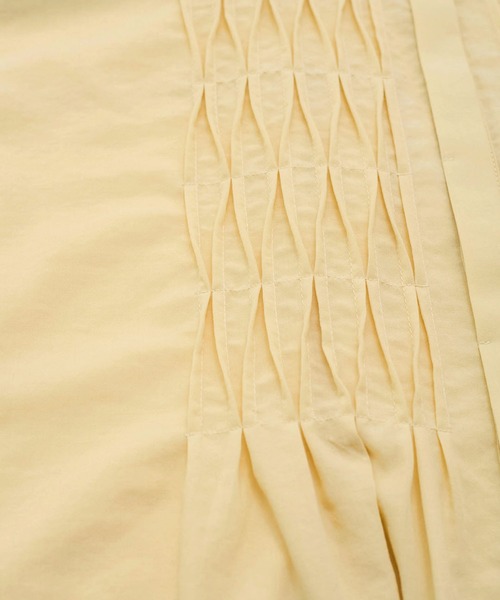 VIS(ビス)の「【接触冷感/洗える】気流染めスモッキングブラウス(シャツ/ブラウス・レディース・サックスブルー/ブラック/ピンク/オフホワイト/イエロー・FREE)」の6枚目の写真