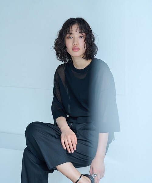 CAST:（キャストコロン）の「【イチオシ】シアーニットプルオーバー（ニット/セーター・レディース・ホワイト/オレンジ/ブラック・M）」の2枚目の写真