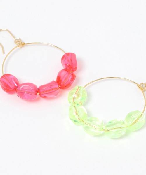 tiny tiny（ティニーティニー）の「蛍光ビーズピアス[tiny tiny(ティニーティニー)]（ピアス（両耳用）・レディース・ピンク/イエロー・0）」の4枚目の写真
