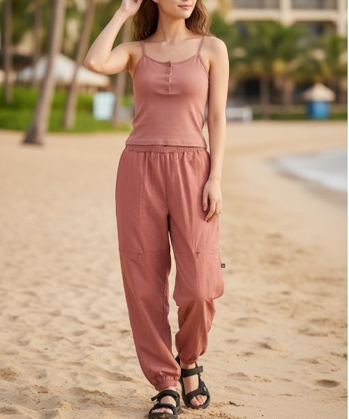 ROXY（ロキシー）の「【ROXY/ロキシー】24SS MY OASIS PANTS/ベンチレーション付きシャリ感ドローコード付きナイロンパンツ（その他パンツ・レディース・グリーン/ブラック/レッド・MEDIUM/LARGE）」の3枚目の写真
