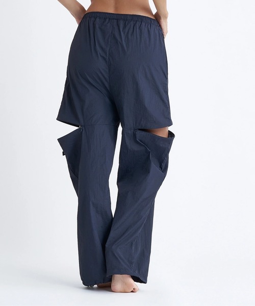 ROXY（ロキシー）の「【ROXY/ロキシー】24SS MY OASIS PANTS/ベンチレーション付きシャリ感ドローコード付きナイロンパンツ（その他パンツ・レディース・グリーン/ブラック/レッド・MEDIUM/LARGE）」の7枚目の写真