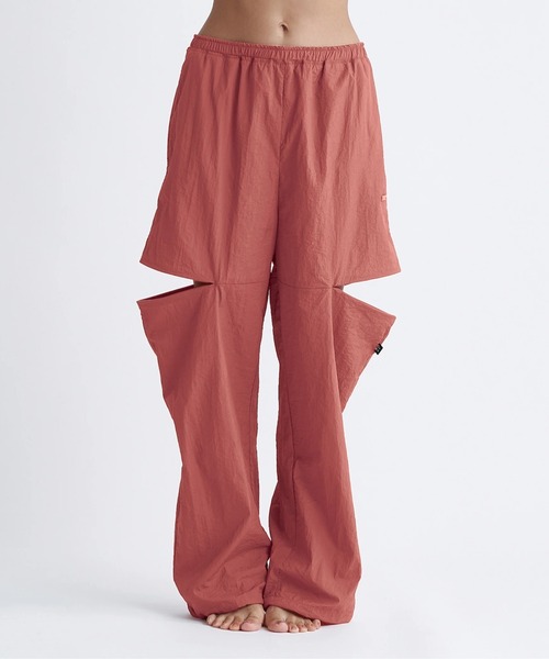 ROXY（ロキシー）の「【ROXY/ロキシー】24SS MY OASIS PANTS/ベンチレーション付きシャリ感ドローコード付きナイロンパンツ（その他パンツ・レディース・グリーン/ブラック/レッド・MEDIUM/LARGE）」の13枚目の写真