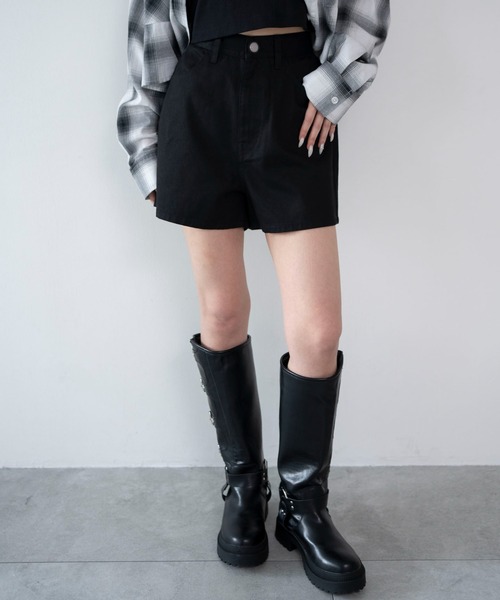 WEGO(ウィゴー)の「WEGO/デニムショートパンツ(デニムパンツ・レディース・ブラック/ブラック系その他/コバルトブルー/ライトインディゴブルー/ブラック系・X-SMALL/SMALL/MEDIUM/LARGE)」の12枚目の写真