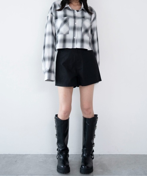 WEGO(ウィゴー)の「WEGO/【26年春夏★再入荷】デニムショートパンツ(デニムパンツ・レディース・ブラック/ブラック系その他/コバルトブルー/ライトインディゴブルー/ブラック系・X-SMALL/SMALL/MEDIUM/LARGE)」の12枚目の写真