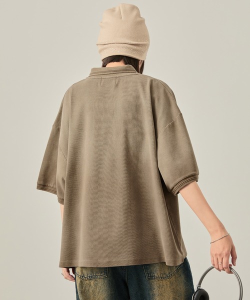 Snap club(スナップクラブ)の「【Snap club】ヴィンテージ加工 パウダーブリーチ メタルプレート半袖ポロシャツ(ポロシャツ・レディース・ブラック/サックスブルー/ブラウン/レッド・M/L)」の8枚目の写真