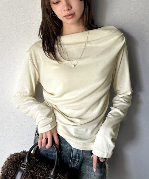mily bilet(ミウィビレット)の「【mily bilet】アシメデザインで美しく。シェルボタン使いドレープカットソー(長袖)(Tシャツ/カットソー・レディース・ブラック/アイボリー/レッド/オートミール・LARGE/MEDIUM/SMALL/X-LARGE)」の6枚目の写真