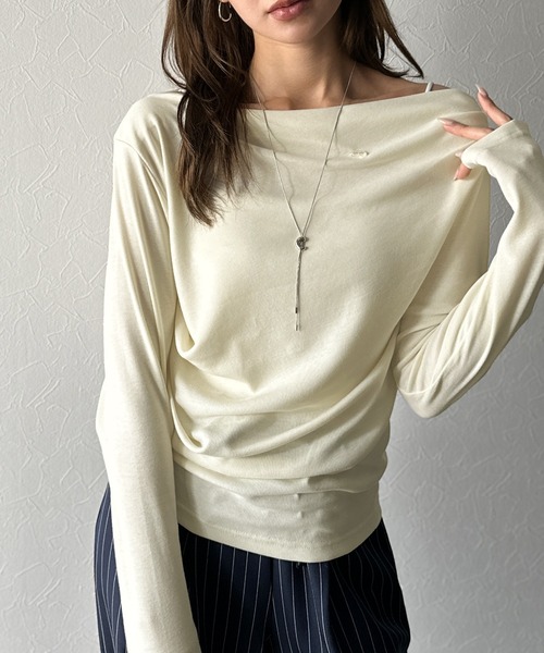 mily bilet(ミウィビレット)の「【mily bilet】アシメデザインで美しく。シェルボタン使いドレープカットソー(長袖)(Tシャツ/カットソー・レディース・ブラック/アイボリー/レッド/オートミール・LARGE/MEDIUM/SMALL/X-LARGE)」の5枚目の写真