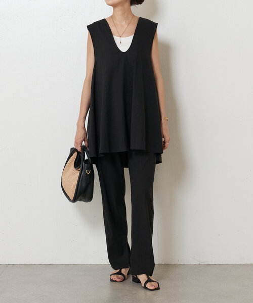 美品　BEARDSLEY ビアズリー　麻混テーパードパンツ リネンパンツ　グレー 美品 BEARDSLEY ビアズリー 麻混テーパードパンツ リネンパンツ