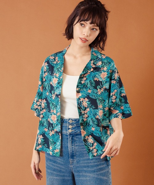 anap mimpi（アナップミンピ）の「ボタニカル柄 レーヨン 開襟 半袖 シャツ【セットアップ着用可】（シャツ/ブラウス・レディース・グリーン/ブラック・FREE）」の2枚目の写真