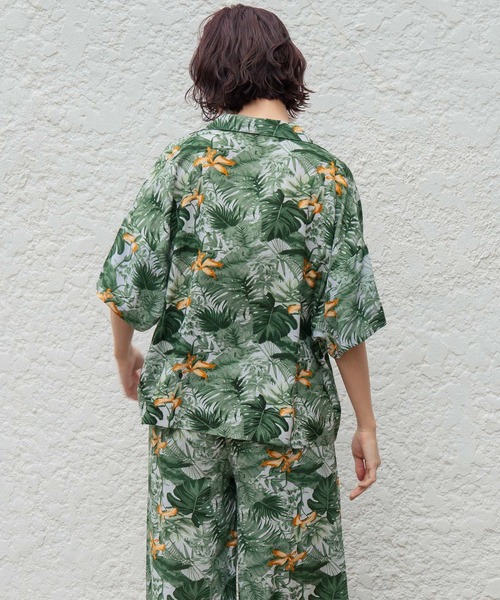 anap mimpi（アナップミンピ）の「ボタニカル柄 レーヨン 開襟 半袖 シャツ【セットアップ着用可】（シャツ/ブラウス・レディース・グリーン/ブラック・FREE）」の12枚目の写真