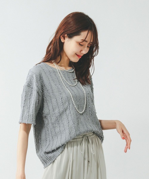 GLOBAL WORK（グローバルワーク）の「Beauteeジャガードプルオーバー半袖/455461（Tシャツ/カットソー・レディース・グレイッシュブルー/アイボリー/ブラック/ダークブラウン/グレイッシュベージュ・MEDIUM/LARGE）」の17枚目の写真