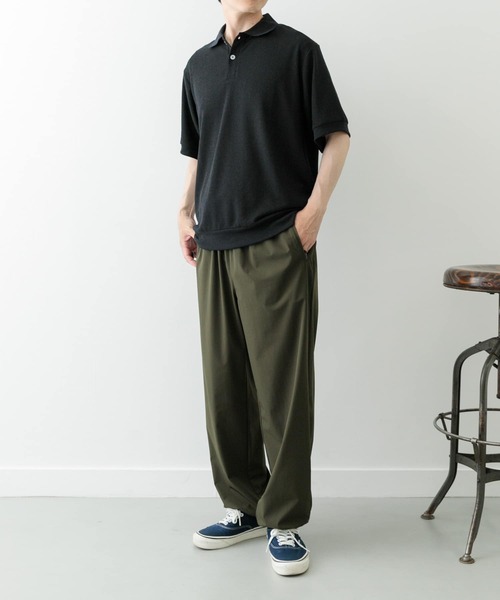 ITEMS URBANRESEARCH（アイテムズ アーバンリサーチ）の「クレープジョーゼットポロシャツ（ポロシャツ・メンズ・カーキ/ブラック/チャコールグレー・MEDIUM/LARGE）」の4枚目の写真