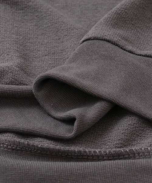 ITEMS URBANRESEARCH（アイテムズ アーバンリサーチ）の「クレープジョーゼットポロシャツ（ポロシャツ・メンズ・カーキ/ブラック/チャコールグレー・MEDIUM/LARGE）」の21枚目の写真