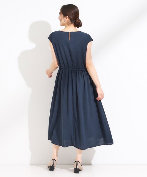 DRESKIP（ドレスキップ）の「【S-LL】さらりと1枚で決まる ジャカードワンピース（ワンピース・レディース・ネイビー/ライトオレンジ系/ブラウン系その他・01/02/03/04）」の15枚目の写真