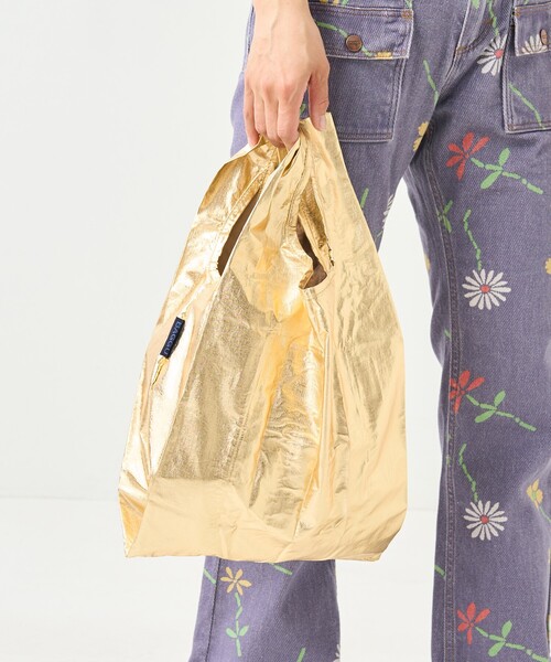 BAGGU（バグー）の「BAGGU/バグゥ BABY BAGGU メタリック ナイロン ベイビーバグゥメタリック（エコバッグ/サブバッグ・レディース・シルバー/ゴールド/ピンク・ONE SIZE）」の5枚目の写真