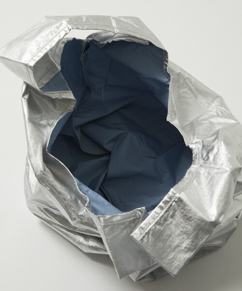 BAGGU（バグー）の「BAGGU/バグゥ BABY BAGGU メタリック ナイロン ベイビーバグゥメタリック（エコバッグ/サブバッグ・レディース・シルバー/ゴールド/ピンク・ONE SIZE）」の21枚目の写真