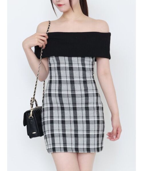 EATME(イートミー)の「Backカットアウトチェックワンピース(ワンピース・レディース・ブラック/オレンジ/ベージュ・FREE)」の2枚目の写真