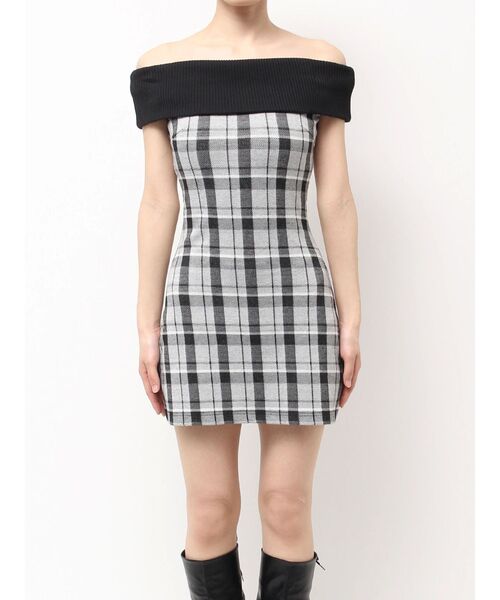 EATME(イートミー)の「Backカットアウトチェックワンピース(ワンピース・レディース・ブラック/オレンジ/ベージュ・FREE)」の13枚目の写真