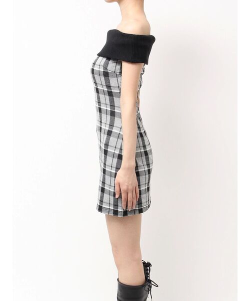 EATME(イートミー)の「Backカットアウトチェックワンピース(ワンピース・レディース・ブラック/オレンジ/ベージュ・FREE)」の14枚目の写真