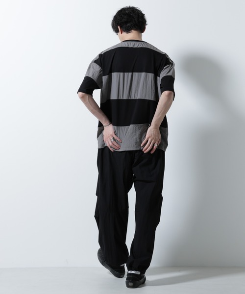NANO universe(ナノユニバース)の「リラックス異素材ボーダーTシャツ 半袖(Tシャツ/カットソー・メンズ・ブラック/カーキ/ネイビー・M/L)」の6枚目の写真