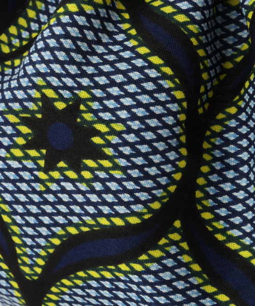 B.C STOCK（ベーセーストック）の「AFRICAN SQUARE/アフリカンスクエア パーニュ 巾着バッグ マチあり（ショルダーバッグ・レディース・イエロー/オレンジ/ブルー・FREE）」の10枚目の写真