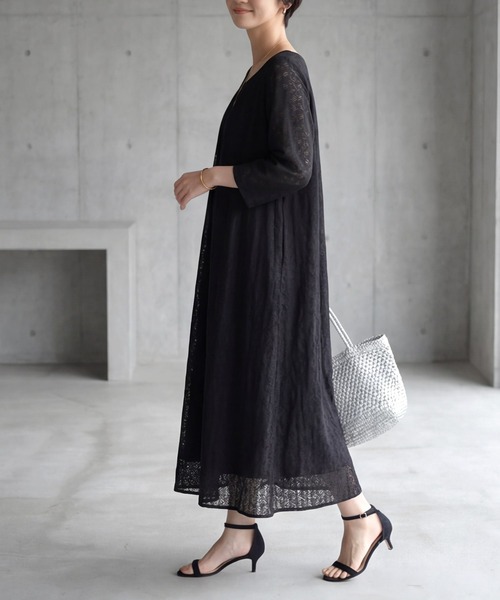 STYLE DELI(スタイルデリ)の「【LUXE】ウェーブレースロングワンピース(ワンピース・レディース・ブラック・01/02)」の6枚目の写真