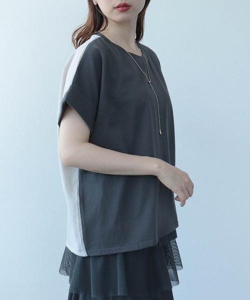 Cepica(セピカ)の「バックプリント異素材バイカラーTシャツ(Tシャツ/カットソー・レディース・グレー/ベージュ・FREE)」の5枚目の写真