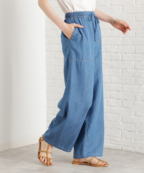 THE SHOP TK （ザ ショップ ティーケー ）の「デニムイージーワイドパンツ【洗える】（その他パンツ・レディース・ネイビー/ライトブルー・13/12）」の4枚目の写真