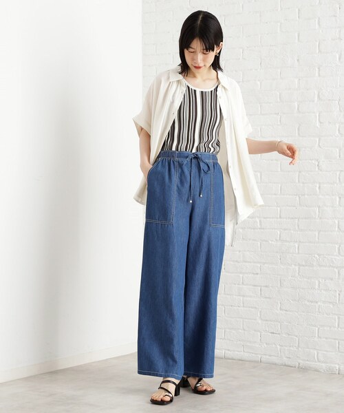 THE SHOP TK （ザ ショップ ティーケー ）の「デニムイージーワイドパンツ【洗える】（その他パンツ・レディース・ネイビー/ライトブルー・13/12）」の8枚目の写真