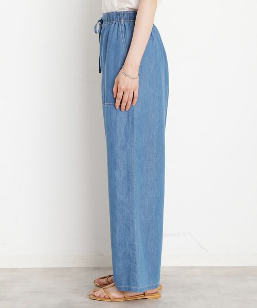 THE SHOP TK （ザ ショップ ティーケー ）の「デニムイージーワイドパンツ【洗える】（その他パンツ・レディース・ネイビー/ライトブルー・13/12）」の12枚目の写真