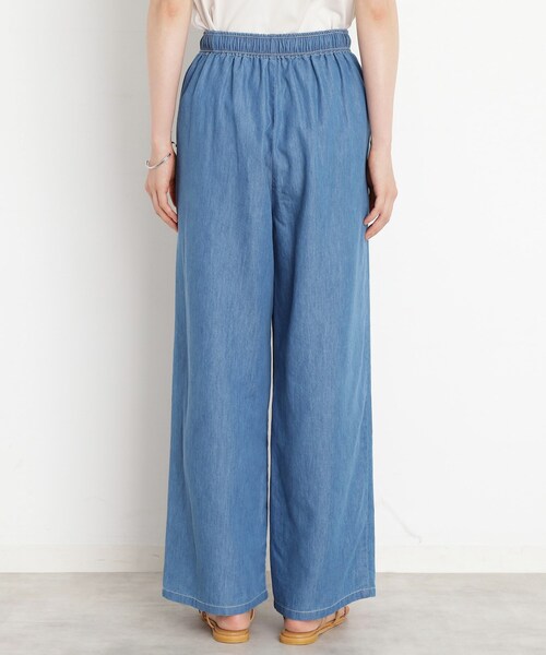 THE SHOP TK （ザ ショップ ティーケー ）の「デニムイージーワイドパンツ【洗える】（その他パンツ・レディース・ネイビー/ライトブルー・13/12）」の13枚目の写真