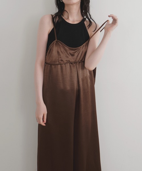 LIAN(リアン)の「サテンキャミオールインワン(つなぎ/オールインワン・レディース・ブラック/グレイッシュベージュ/アイボリー/ブラウン・FREE)」の12枚目の写真