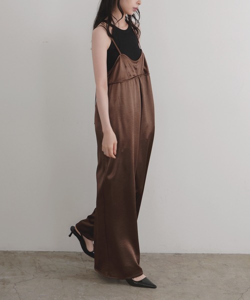 LIAN(リアン)の「サテンキャミオールインワン(つなぎ/オールインワン・レディース・ブラック/グレイッシュベージュ/アイボリー/ブラウン・FREE)」の13枚目の写真