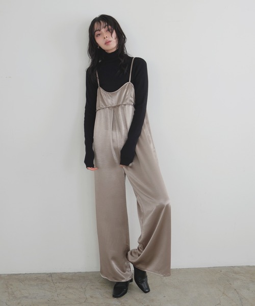 LIAN(リアン)の「サテンキャミオールインワン(つなぎ/オールインワン・レディース・ブラック/グレイッシュベージュ/アイボリー/ブラウン・FREE)」の17枚目の写真