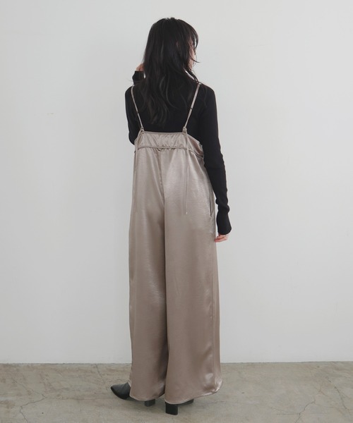 LIAN(リアン)の「サテンキャミオールインワン(つなぎ/オールインワン・レディース・ブラック/グレイッシュベージュ/アイボリー/ブラウン・FREE)」の20枚目の写真