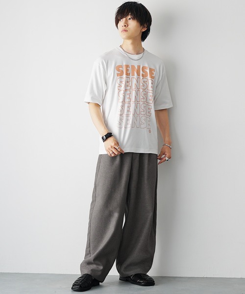MinoriTY（マイノリティ）の「【MinoriTY】ソフトタッチ×厚手仕立て センスグラデーションアートロゴデザインTシャツ ボックスシルエット メンズ 半袖Tシャツ 夏服（Tシャツ/カットソー・メンズ・ホワイト系その他/スミクロ/ブラック系その他/オフホワイト・L/M/S）」の5枚目の写真
