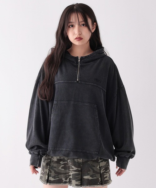 repipi armario（レピピ アルマリオ）の「AcidWashアノラックパーカー（パーカー・キッズ・ネイビー/ピンク/ブラック・MEDIUM/SMALL/LARGE）」の2枚目の写真