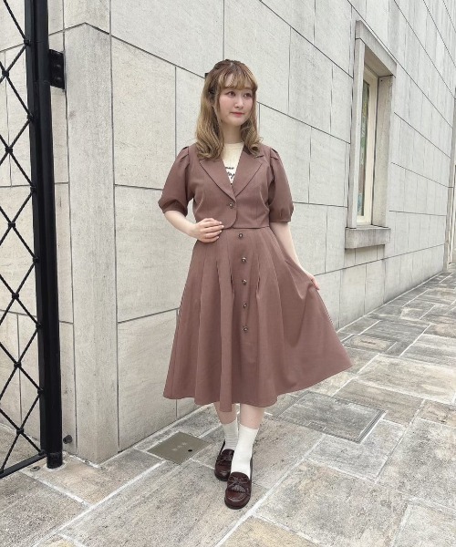 F i.n.t(フィント)の「釦使いパフスリーブジャケットセットアップ(セットアップ・レディース・グレー/ブラウン・FREE)」の19枚目の写真