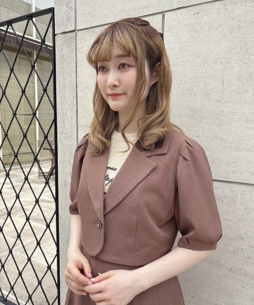 F i.n.t(フィント)の「釦使いパフスリーブジャケットセットアップ(セットアップ・レディース・グレー/ブラウン・FREE)」の22枚目の写真