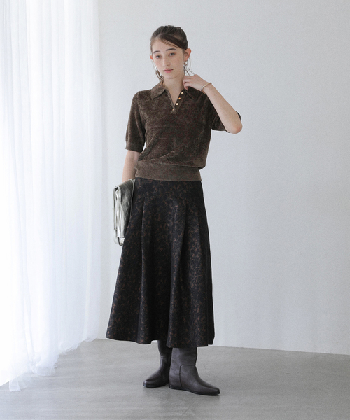 La TOTALITE（ラトータリテ）の「【洗える】ベロアハーフスリーブニット（ニット/セーター・レディース・ベージュ/ネイビー/ブラウン・FREE）」の5枚目の写真