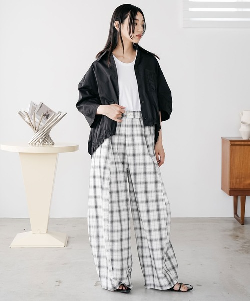mili an deni(ミリアンデニ)の「チェックワイドパンツ(その他パンツ・レディース・ブラック/オフホワイト・M)」の14枚目の写真