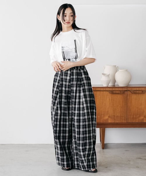 mili an deni(ミリアンデニ)の「チェックワイドパンツ(その他パンツ・レディース・ブラック/オフホワイト・M)」の9枚目の写真