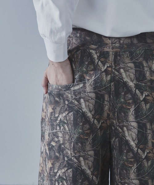 SLICK(スリック)の「【SLICK/スリック】Camouflage Print Wide Sweat Pants/カモフラージュスウェットワイドパンツ / ヘビィーウェイト/セットアップ(スウェットパンツ・メンズ・ウッドランド/リアルツリーカモ・1/2/3)」の22枚目の写真