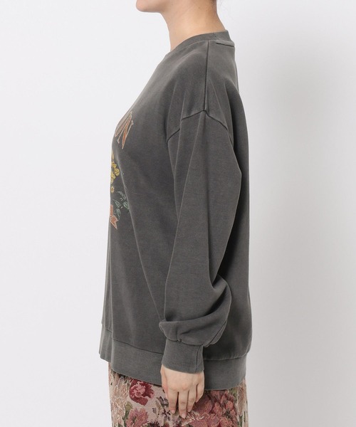 mysty woman（ミスティウーマン）の「ピグメントフラワー裏毛スウェット 581998（スウェット・レディース・チャコールグレー/アイボリー/ブラウン・FREE）」の9枚目の写真