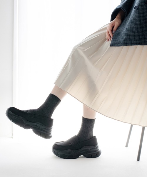 JELLY BEANS(ジェリービーンズ)の「スニーカーソールローファー(210-55384)JELLY BEANS(ジェリービーンズ)(ローファー・レディース・ブラック/ダークブラウン/ブラック系・S/L/M/LL)」の16枚目の写真