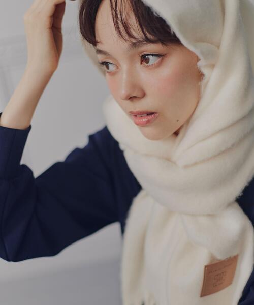 JILL by JILL STUART(ジルバイジルスチュアート)の「◇レザータグループヤーンストール/マフラー ギフト/プレゼント(マフラー・レディース・ベージュ/ホワイト/ピンク/ブルー・FREE)」の19枚目の写真