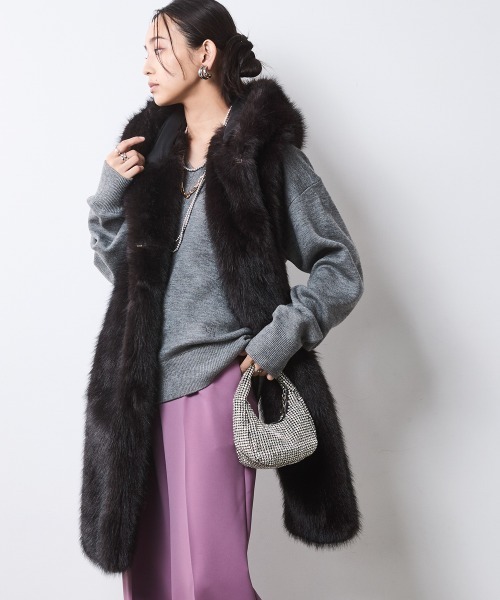 CHIC STYLE（シックスタイル）の「Vネックニットプルオーバー＜大きいサイズ有＞シックスタイル（ニット/セーター・レディース・ブラック/アイボリー/ボルドー/グレー・5L/4L/3L/LL/L/M）」の10枚目の写真