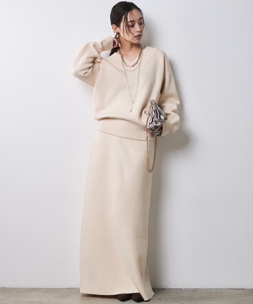 CHIC STYLE（シックスタイル）の「Vネックニットプルオーバー＜大きいサイズ有＞シックスタイル（ニット/セーター・レディース・ブラック/アイボリー/ボルドー/グレー・5L/4L/3L/LL/L/M）」の21枚目の写真