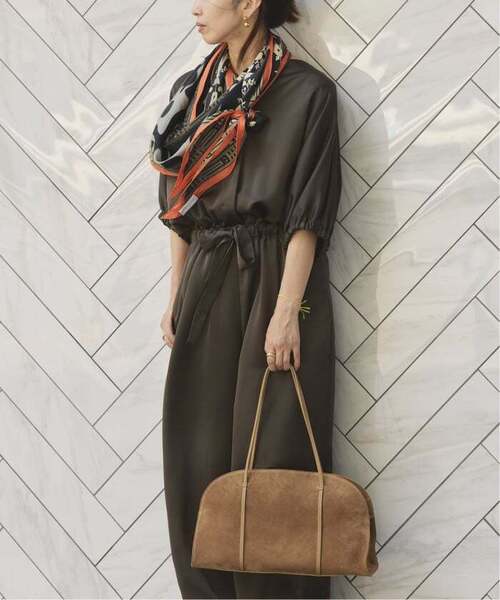 VERMEIL par iena（ヴェルメイユパーイエナ）の「《追加》サテンオールインワン（つなぎ/オールインワン・レディース・ネイビー/カーキ・36/38）」の2枚目の写真