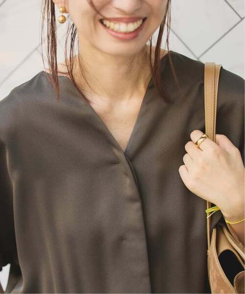 VERMEIL par iena（ヴェルメイユパーイエナ）の「《追加》サテンオールインワン（つなぎ/オールインワン・レディース・ネイビー/カーキ・36/38）」の5枚目の写真